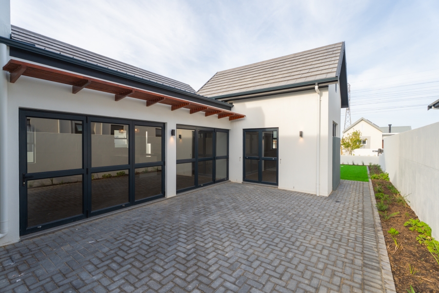 3 Bedroom Property for Sale in Sitari Country Estate Western Cape